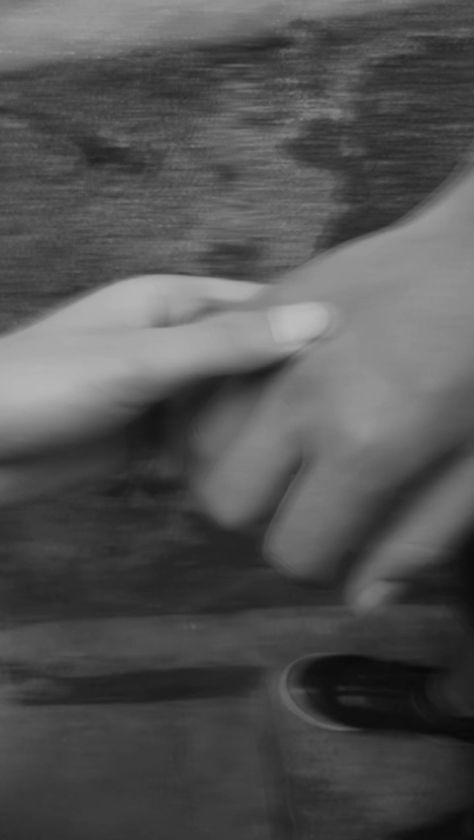 Guess u can hold my hand if u want to Cause i wanna hold yours too My Hands Look Like This So Hers Can Look, Hand Hold Pic, Couple Holding Hands Real Pic, Romantic Hands Holding Couple, Hand Holding Quotes, Hand Holding Pics, Couples Hands Holding Dpz, Hand Pics Couple, Holding Hands Snap