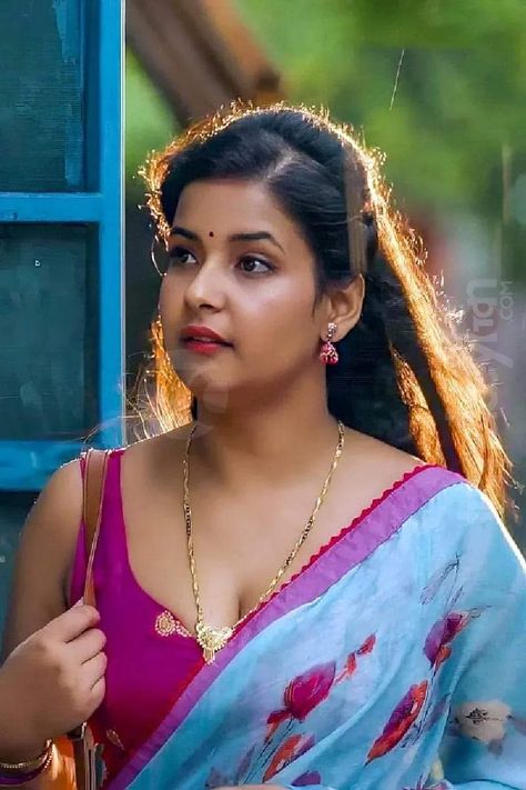 Hot Web Series Quotes, Natasha Rajeshwari, Ridheema Tiwari, Ridhima Tiwari, Ott Platforms, Samantha Photos, Actress Images, Hot Women Dress, Actress Pics