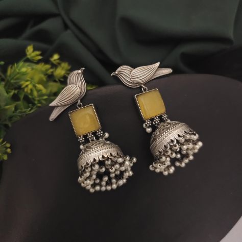 Discover Glamaya's Exquisite Silver Stone Jhumka Earrings at just ₹9.58! 🛍️ Up to 85% Off Storewide + Extra 15% Off with code SUMMERSALE15. 🎉 Free shipping across India. 📦 Cash on delivery option available. 💰 Shop now on glamaya.com! #glamaya #freeshipping #necklaces #jewelry #earrings #fashion #antiquejewelry #oxidizedjewelry #jhumkas #jhumka #jewellerydesign #onlinejewellery #trendy #handmadejewelry #indianwedding #indianjewelry #indianbridaljewellery #finejewellery #oxidisedearrings #jai... Earrings For Saree, Silver Jhumkas, Pretty Jewelry Necklaces, Fancy Jewellery Designs, Fancy Jewellery, Oxidised Jewellery, Jhumka Earrings, Jaipur Rajasthan, Necklaces Jewelry