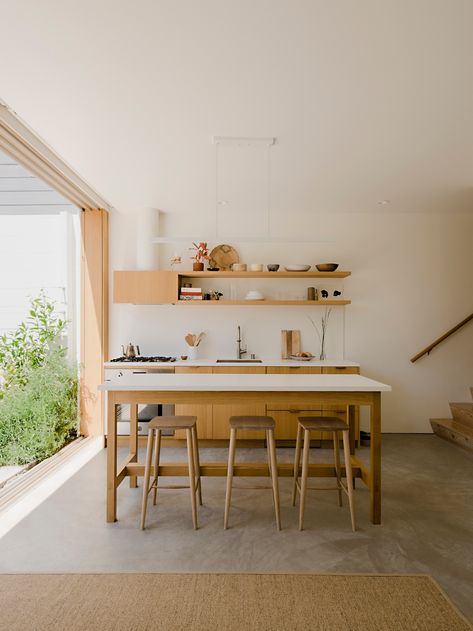 Douglas Fir Flooring, Kursi Bar, Oak Plywood, Mission District, San Francisco Houses, Interior Minimalista, Open Living Room, Open Kitchen, Design Milk