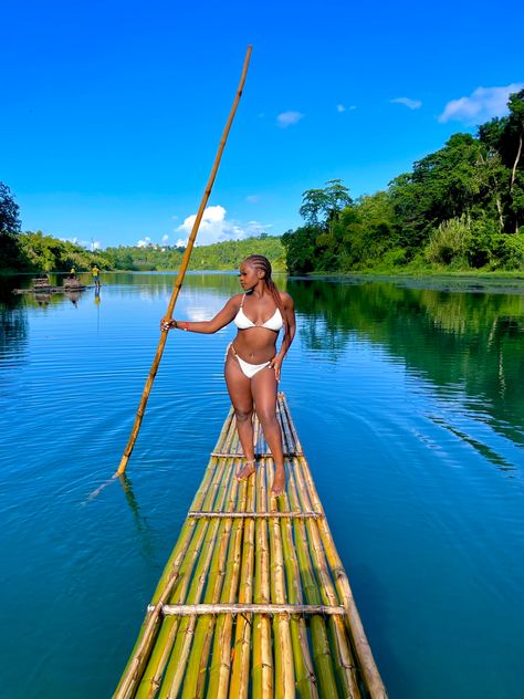 Black girl in Jamaica at the Rio Grande River in Port Antonio. Crystal clear Blue, Green waters. On a Green Bamboo raft. Black River Jamaica, Jamaica Raft Pictures, Bamboo Rafting Jamaica Pictures, Jamaica Boat Ride, Bamboo Rafting, Jamaica Pictures, Jamaican Culture, Travel Comfort, Jamaica Travel