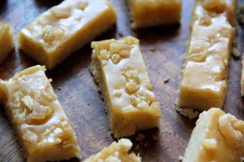 Ginger Shortbread Cookies - I adore shortbread, and ginger too, so this should be a keeper! Ginger Shortbread Recipe, Ginger Shortbread Cookies, Ginger Shortbread, Alaska Food, Shortbread Recipes, Golden Syrup, Eat Dessert First, Shortbread Cookies, No Bake Cookies