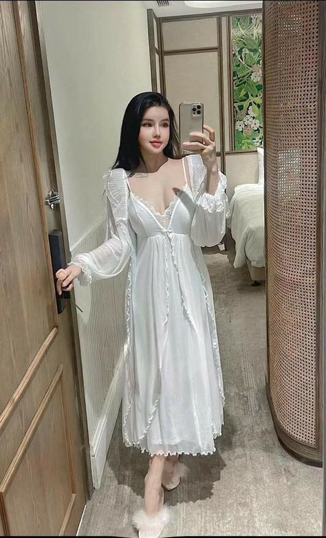 Korean Wear, Korean Clothes, Night Gowns, Hijabi Aesthetic, Islamic Fashion, Korean Outfits, Night Dress, Classy Outfits, Nightwear