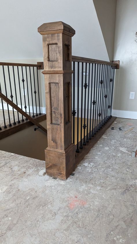 This Hardware item by BearRiverWoodworks has 39 favourites from Etsy shoppers. Is dispatched from United States. Listed on 05 Sep, 2024 Porch Banister, Newel Posts For Stairs, Banister Remodel, Iron Staircase Railing, Interior Stair Railing, Rustic Stairs, Modern Stair Railing, Ranch House Decor, Handrail Design