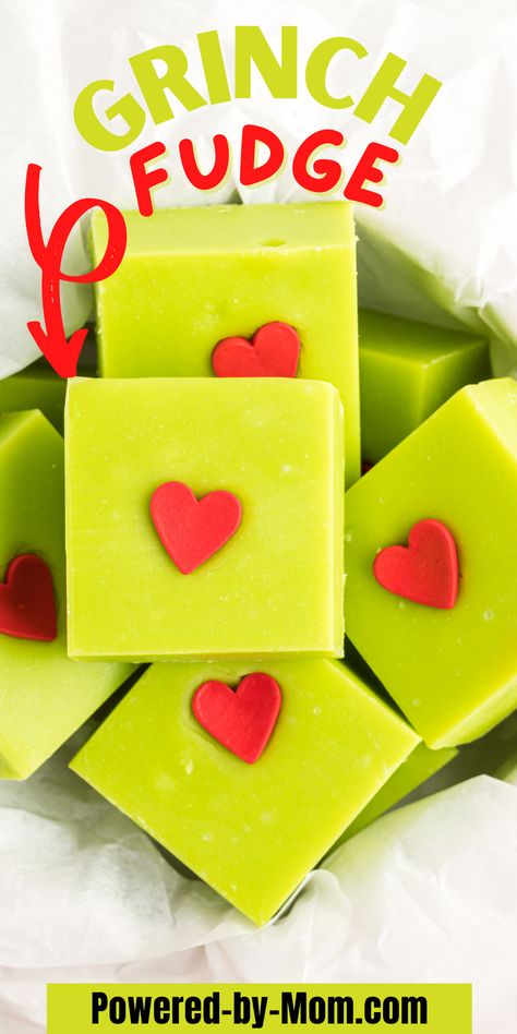 Grinch Fudge, Santa Recipes, Homemade Fudge Recipes, Microwave Fudge, Christmas Fudge, Vanilla Fudge, Fudge Easy, Cakes Recipes, Cook Recipes