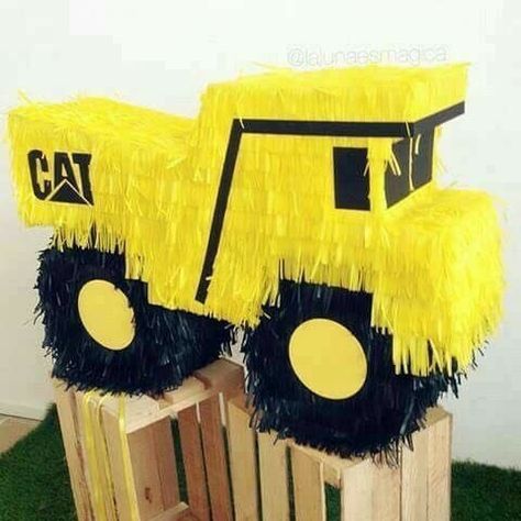 Tonka Party, Construction Zone Birthday Party, Construction Theme Birthday Party, Birthday Pinata, Construction Theme Party, Tractor Party, Piñata Ideas, Tractor Birthday, Construction Birthday Parties