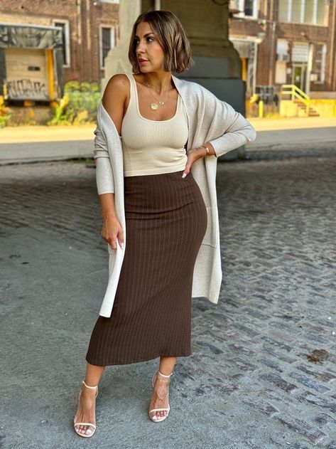 Fitted Knit Skirt, Midi Brown Skirt Outfit, Sweater Tank Outfit, Ribbed Skirt Outfit, Long Skirt With Boots, Skirt And Cardigan Outfit, Brown Knit Skirt, Brown Skirt Outfit, Long Knit Skirt