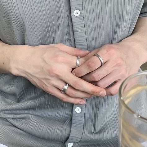 Hand With Rings Reference, Hands Men, Men Hands, Hand Veins, Matthias Helvar, Veiny Hands, Man Hands, Hand References, Hand Reference