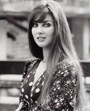 Julie Adams, Hammer Horror Films, Caroline Munro, Hammer Horror, Horror Lovers, English Actresses, Classic Films, Scream, Timeless Beauty