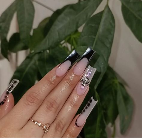 Black Blooming Gel Nails, Gel French Tips, French Tip Gel Nails, Black French Nails, Black French Tip, Blooming Gel, Black French Tips, Black French, Pink Gem