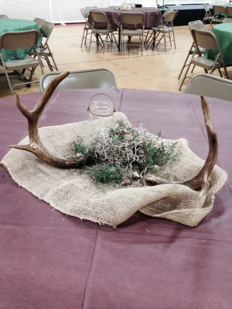 Wild Game Dinner Decorations, Deer Baby Shower Boy, Hunting Party Decorations, Hunting Wedding Theme, Wild Game Dinner, Camo Decor, Old Man Birthday, Graduation Table, Camo Party