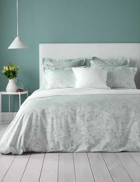 Duck Egg Bedroom, Duck Egg Blue Bedroom, Green Bed Linen, White Upholstered Bed, White Blankets, Bedroom Decoration Ideas, Blue Bed, Black Bed Linen, Bed Linen Design