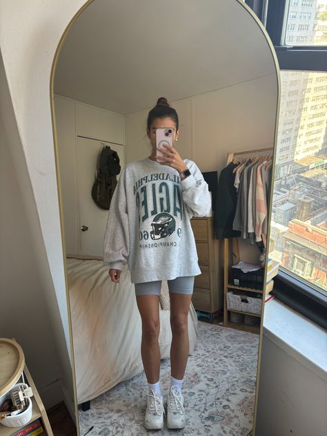 Eagles outfit, grey sweatshirt, grey bike shorts, sweatshirt, bike shorts, new balance, new balance outfit, casual, comfy, Eagles New Balance Outfit Casual, Eagles Outfit, Balance Outfit, Casual Football, Football Outfit, Outfit Grey, New Balance Outfit, Football Outfits, Outfit Casual