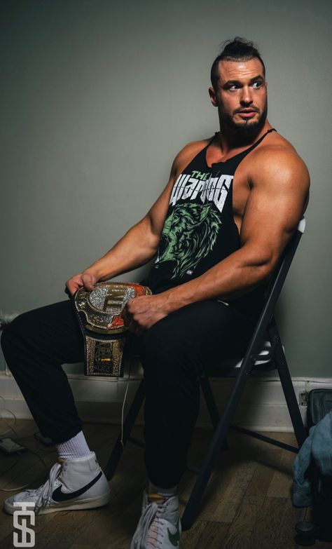 Wardlow Wrestler, Wardlow Aew, Celebrity Actors, All Elite Wrestling, Wrestling Posters, Gorgeous Guys, Hunks Men, Wrestling Stars, Pro Wrestler