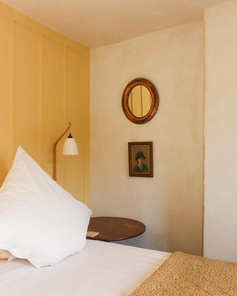 Nothing like a blast of cheery yellow in Spring! 🌟

Seen here in one of the bedrooms at @bullinn_totnes, the bold panelling in our mustard shade Humpty Dumpty sits perfectly alongside the softly plastered walls.

Ready for a bit of sunshine in your life? Tap the pin in our bio to order your Humpty Dumpty sample pot 🍋

#earthbornpaints #decor #homeinspo #interior #familyhomedecor #housegoals #homedecor #diy #earthbornbyme Mustard Yellow Bedroom, Staycation Hotel, Mustard Yellow Bedrooms, Seasonal Cocktails, Can Lighting, Organic Breakfast, Summer Interior, Masonry Paint, Spring Colours