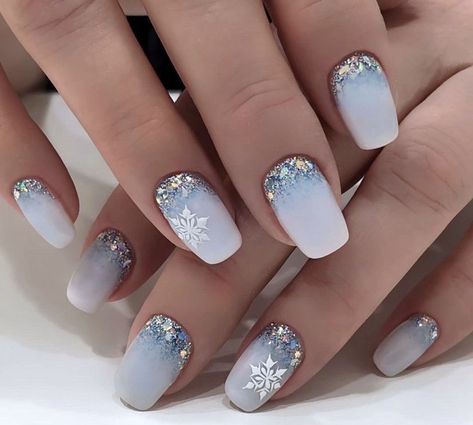 December Nails, Winter Manicure, Winter Nails Acrylic, Christmas Gel Nails, Snowflake Nails, Christmas Nails Acrylic, Blue Nail, New Year's Nails, Xmas Nails