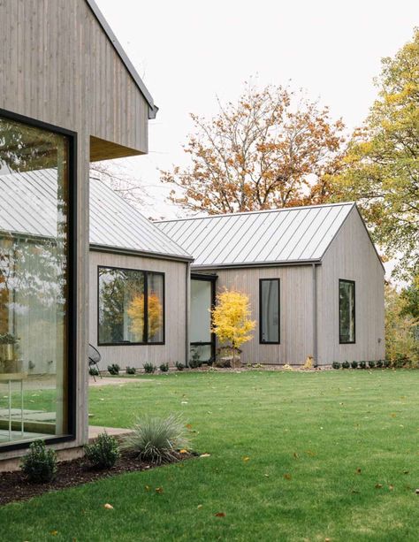 Tour this spectacular modern Scandinavian inspired house in Oregon Sliding Doors Exterior, Exterior Stain, Modern Barn House, Cedar Siding, Standing Seam, Modern Barn, Windows Exterior, Scandinavian Inspired, Scandinavian Home