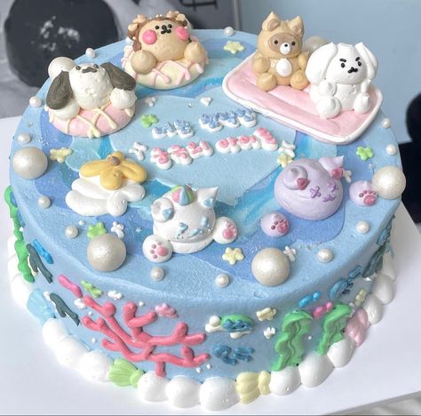 tags ; #cake #kawaii #aesthetic #blue #white #pink #green Kawaii Birthday Cake, Modern Birthday Cakes, Bolo Vintage, Circle Cake, Making Sweets, Ocean Cakes, Vintage Birthday Cakes, Cake Aesthetic, Beautiful Cake Designs