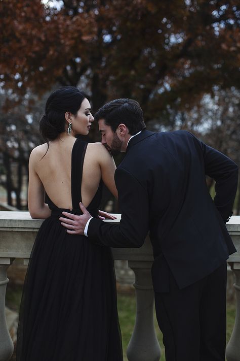 Couple In Suits Photoshoot, Couple Poses Formal Event, Black Theme Engagement Photos, Couple Elegant Photoshoot, Engagement Photoshoot Black Dress, Classy Photoshoot Couple, Black Dress Engagement Photos Classy, Classy Prewedding Photoshoot, Classy Couple Poses