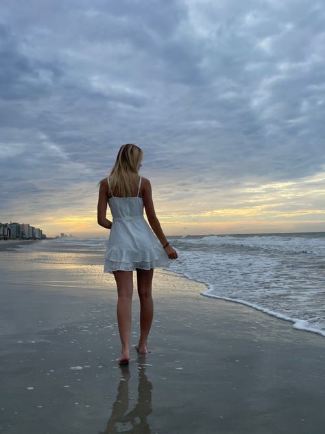 Beach Boardwalk Photoshoot, Myrtle Beach Photoshoot, Myrtle Beach Aesthetic, Myrtle Beach Outfits, Boardwalk Photoshoot, Myrtle Beach Pictures, Insta Girly, Myrtle Beach Boardwalk, Morning Beach