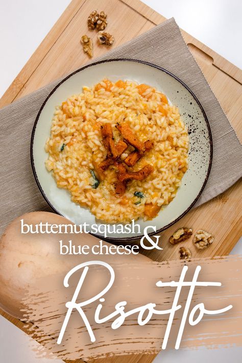 Easy recipe for a buttnernut squash and blue cheese risotto || INGREDIENTS: - 600 gr arborio rice - 1 medium butternut squash - 1 chopped brown onion - 50 gr. butter - 50 gr. blue cheese (sweet Gorgonzola or creamy blue danish) - 50 gr. grated parmigiano - 4 spoons of extra virgin olive oil - salt - ground white pepper - 2 l. of vegetable broth Butternut Squash Gorgonzola, Brown Butter Sage Risotto, Roasted Butternut Squash Risotto Recipe, Butternut Squash Blue Cheese, Maple Butternut Squash Risotto, Saffron Butternut Squash Risotto, Cheese Risotto, Arborio Rice, Vegetable Broth