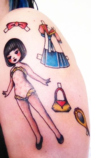 paper doll tattoo Porcelain Doll Tattoo, Dollhouse Tattoo, Doll Tattoo Ideas, Doll Tattoo, Human Canvas, Boy Tattoos, Girly Tattoos, Time Tattoos, Skin Art