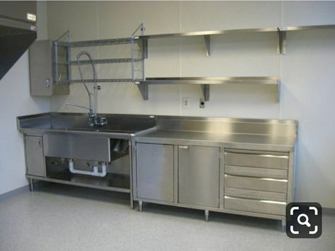 Stainless Shelves, Kitchen Furniture Design Modern, Small Commercial Kitchen, Cottage Cafe, Gardeners Cottage, Aluminum Kitchen Cabinets, Restaurant Kitchen Design, Bar Restaurant Design, Stainless Steel Kitchen Cabinets