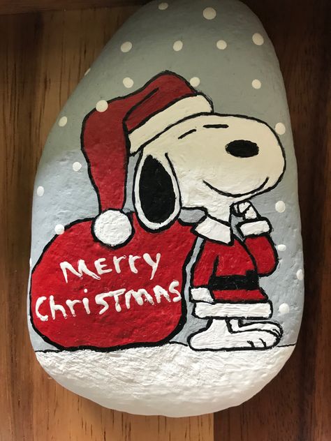 Christmas Pebble Art, Rock Animals, Christmas Rocks, Diy Rock Art, Painted Rock Animals, Rock Sculpture, Painted Rocks Kids, Christmas Rock, Painted Rocks Craft