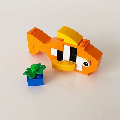 Lego Ideas For Kids, Duck Teddy Bear, Duck Teddy, Lego Fish, Lego Club, Lego Animals, Lego Diy, Lego Craft, Creative Box