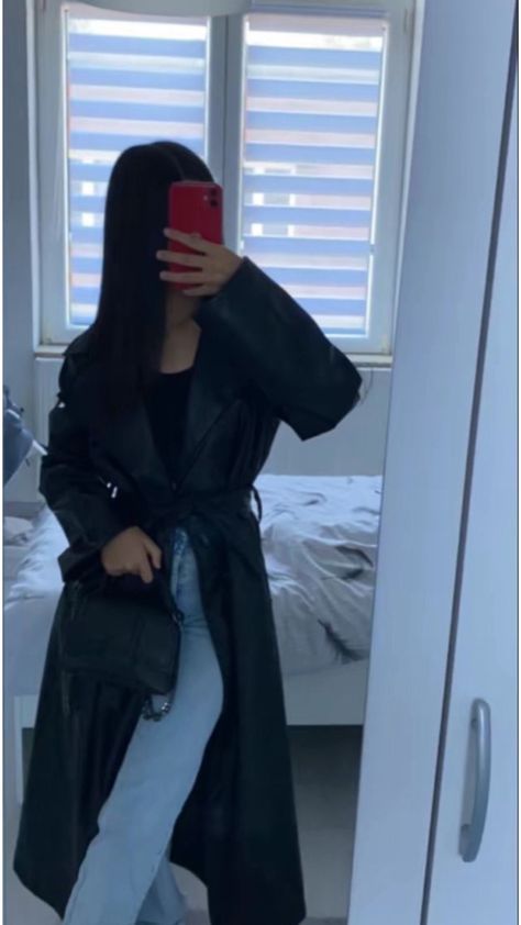 Zara Style Outfits, Leder Mantel Outfit, Zara Women Outfits, Black Trenchcoat Outfit, Zara Drip Winter, Zara Drip Outfit, Zara Outfit 2020, Zara Fits, Outfit Zara Drip