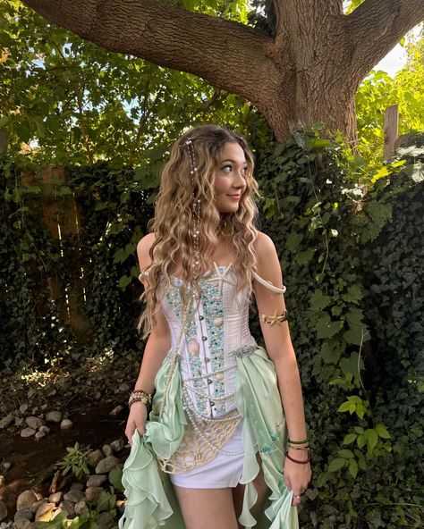 a nymph, mermaid, and faerie walk into the renaissance festival Nymph Costume Ideas, Mermaid Festival Outfit, Nymph Outfits, Insta Dump, Wizard Party, Pirate Outfit, Ren Fair, Party Outfits, Hallows Eve