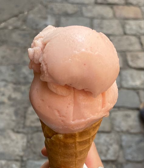 Sorbet Aesthetic, Peach Food, Orange Ice Cream, Pic Aesthetic, Peach Ice Cream, Peach Sorbet, Strawberry Sorbet, Peach Aesthetic, Rich Girl Aesthetic