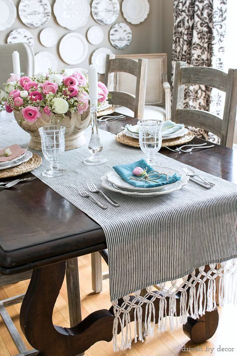 Beautiful table runner that's a DIY with macrame fringe added to ends Spring Dining Room, Fringe Table, Diy Summer Decor, Stripe Table, Macrame Fringe, Spring Table Runner, Macrame Table, Driven By Decor, Macrame Table Runner