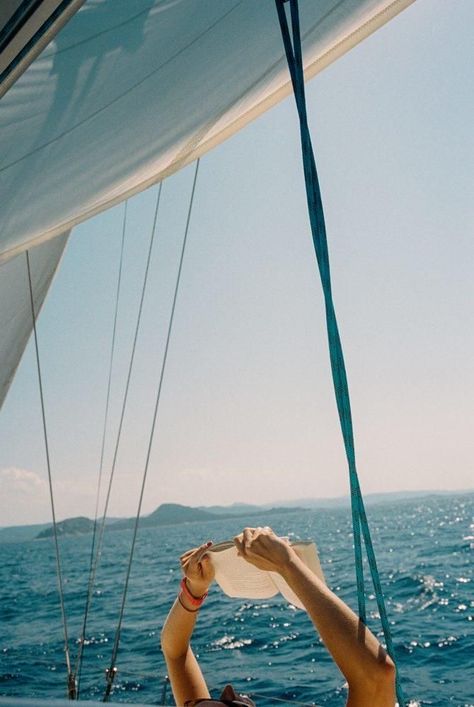 Mediterranean Sailing Aesthetic, Sail Aesthetic, Boat Life Aesthetic, Sardinia Aesthetic, Corsica Aesthetic, Travel Aesthetic Adventure, Travelling Aesthetic, Sailing Pictures, Sailing Aesthetic