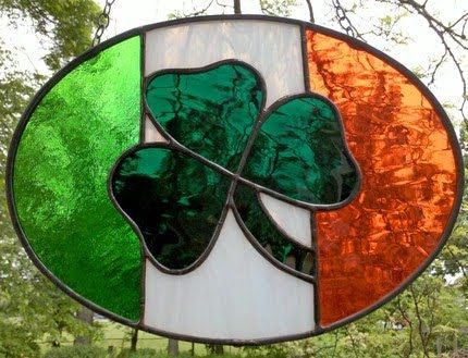 Stained Glass shamrock and Irish flag colors Irish Decor, Painted Glass Art, Glass Art Projects, Irish Flag, Stained Glass Suncatchers, Stained Glass Crafts, Stained Glass Designs, Stained Glass Panels, Stained Glass Projects