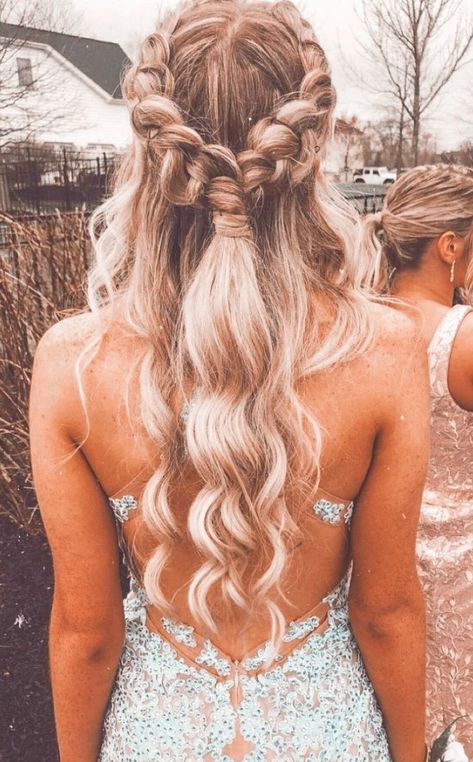 #hairstyles Prom Hair Medium, Formal Hairstyles For Long Hair, Hoco Hair Styles, Hoco Hairstyles, Homecoming Hairstyles Updos, Dance Hairstyles, Prom Hairstyles For Long Hair, Homecoming Hair Down, Hair Stylies