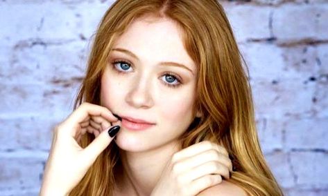 Liliana Mumy, The Santa Clause 2, Cheaper By The Dozen, Michael Malarkey, Kelly Slater, Wife And Kids, Artists For Kids, Zodiac Sign Facts, Martial Artist