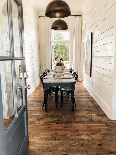 Shiplap, In a Historic Home Shiplap Dining Room, Shiplap Room, Small Space Design Ideas, Old Houses Renovation, Old House Interior, Historical Homes, Old Home Remodel, Small Space Design, Block Island