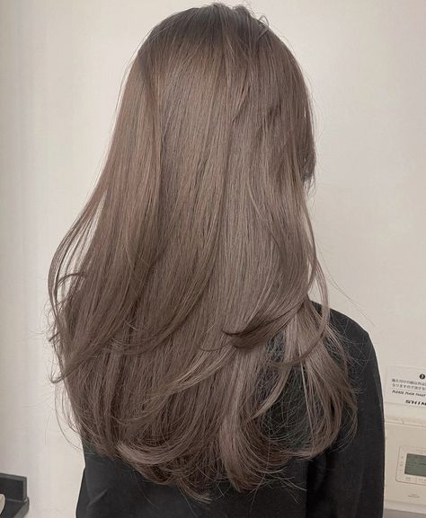 Hair Stages, Lemon Hair, Korean Hair Color, Brown Hair Looks, Ash Hair Color, Ash Brown Hair, Brown Hair Inspo, Hair Inspiration Long, Spring Hair Color