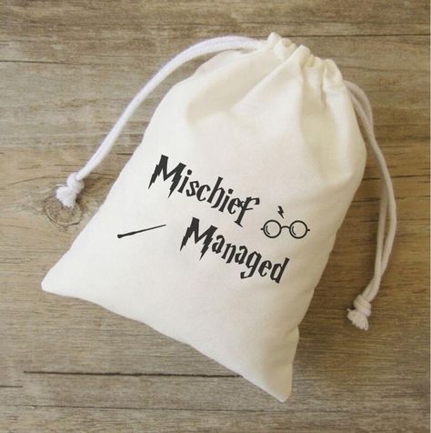 Harry Potter Birthday Favors, Harry Potter Bachelorette, Harry Potter Etsy, Thank You Bags, Thank You Presents, Positive Gift, Harry Potter Birthday, Muslin Bags, Happy Gifts