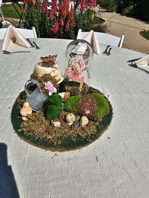 Fairy themed centerpiece idea. Using mostly dollar tree and 99 cent story items. Cost friendly. Fairy Party Centerpiece Ideas, Fairy Lights Centerpiece, Party Centerpiece Ideas, Centerpiece Birthday, Fairy Theme, Diy Centerpiece, Garden Centerpiece, Lighted Centerpieces, Party Centerpiece