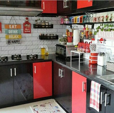 Black Red Kitchen, Black And Grey Kitchen, Goth Kitchen, Authentic Decor, Kitchen Theme, Cute Apartment, Kitchen Decor Apartment, House Items, Furniture Details Design