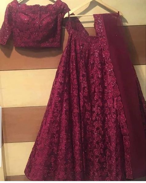 Burgundy Colour, Lehnga Dress, Lehenga Blouse Designs, Indian Bridal Lehenga, Indian Gowns Dresses, Indian Bridal Wear, Indian Lehenga, Indian Gowns, Party Wear Lehenga