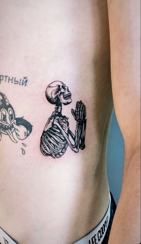 Claw Tattoo, Tattoo Catalog, Skeleton Tattoo, Small Forearm Tattoos, Dragon Tattoo For Women, Sharpie Tattoos, Sick Tattoo, Skeleton Hand Tattoo, Skeleton Tattoos