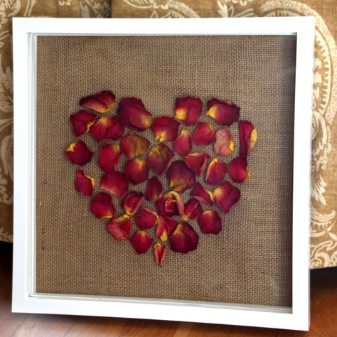 Dry Rose Petals Crafts, Rose Petals Craft, Flower Petal Art, Dried Flowers Diy, How To Make Rose, Diy Shadow Box, Drying Roses, Diy Rose, Flower Shadow Box