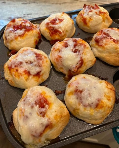 Al Dente Diva Food & Recipes Pizza Cupcakes, Ground Beef Recipes Healthy, After School Snack, Ground Beef Dishes, School Snack, Recipes Appetizers And Snacks, Ground Beef Recipes Easy, Dandelion Recipes, Love Pizza