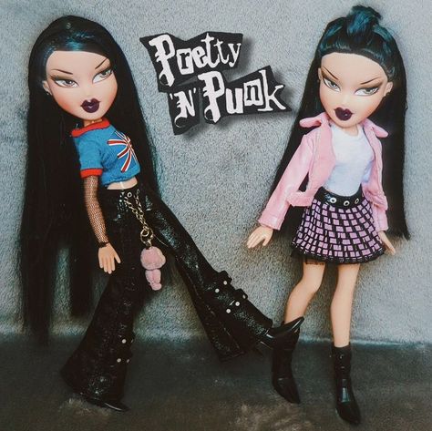 Bratz Photoshoot, Bratz Pretty N Punk, Bratz Fits, Jade Outfits, Bratz Jade, Outfits Shifting, Doll Restyle, Spice Girls Dolls, Bratz Doll Outfits