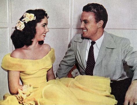 Elizabeth Taylor and Robert Stack, Carol and Stephen of Metro-Goldwyn-Mayer’s enchanting Technicolor production, “A Date with Judy,” find plenty to amuse them between scenes of the production. #adatewithjudy #1948 #robertstack #elizabethtaylor #stephanandrews #carolpringle #filmstill #behindthescenes A Date With Judy, Elizabeth Taylor Movies, Robert Stack, Classical Hollywood Cinema, British American, Child Actresses, Movie Clip, Riding Outfit, Lobby Cards