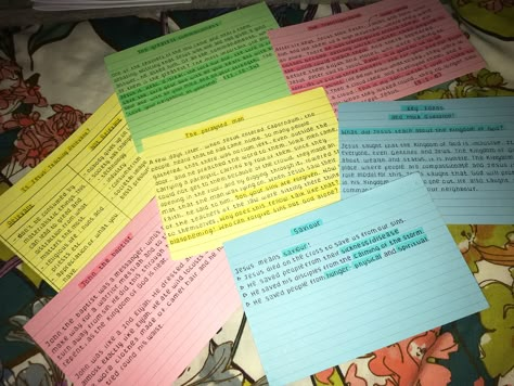 Flash Card Aesthetic, Flash Cards Ideas Study Aesthetic, How To Make Study Flashcards, How To Make Revision Cards, Revision Notes Flashcards, Flash Cards Ideas Study Math, Study Flashcards Ideas, Revision Cards Ideas, Gcse Flashcards