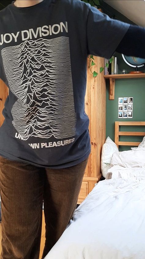 Joy Division Shirt Outfit, Post Punk Outfit, Joy Division Tattoo, Joy Division Shirt, Joy Division, Punk Outfits, Year 11, Post Punk, Tshirt Outfits